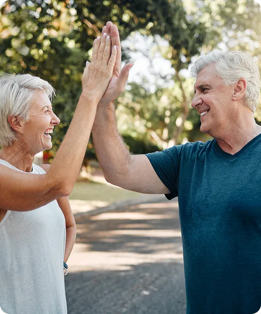 Happy_Couple_HighFive