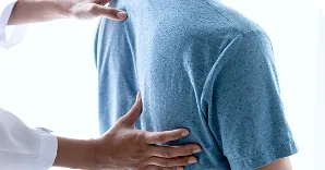 doctor-back-evaluation