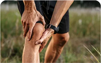 man_knee_injury